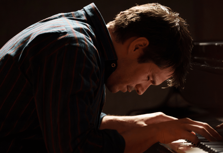 Quand le cinéma fait vibrer les touches : devenir pianiste avec « Deux pianos »